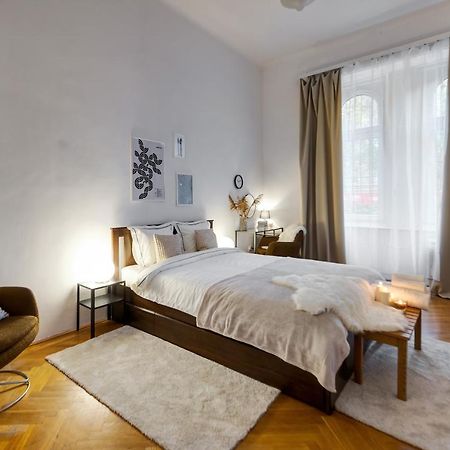 Felsoerdosor Residence Budapest Exteriör bild