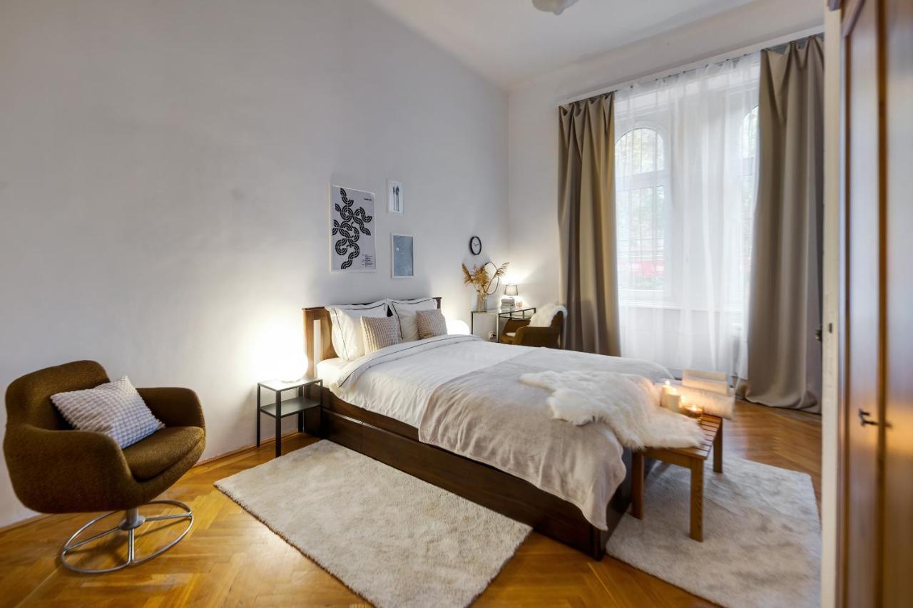 Felsoerdosor Residence Budapest Exteriör bild